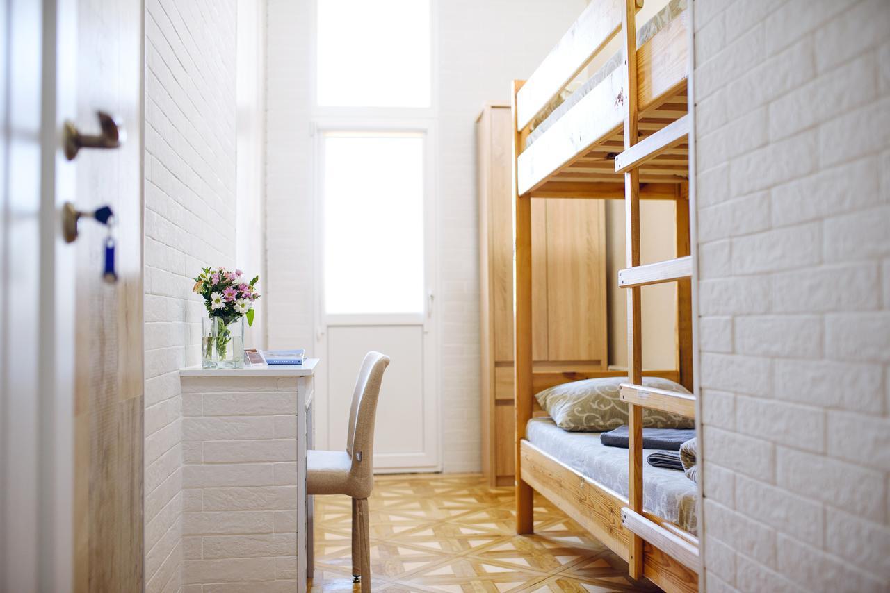 Cossacks Hostel Lviv Dış mekan fotoğraf
