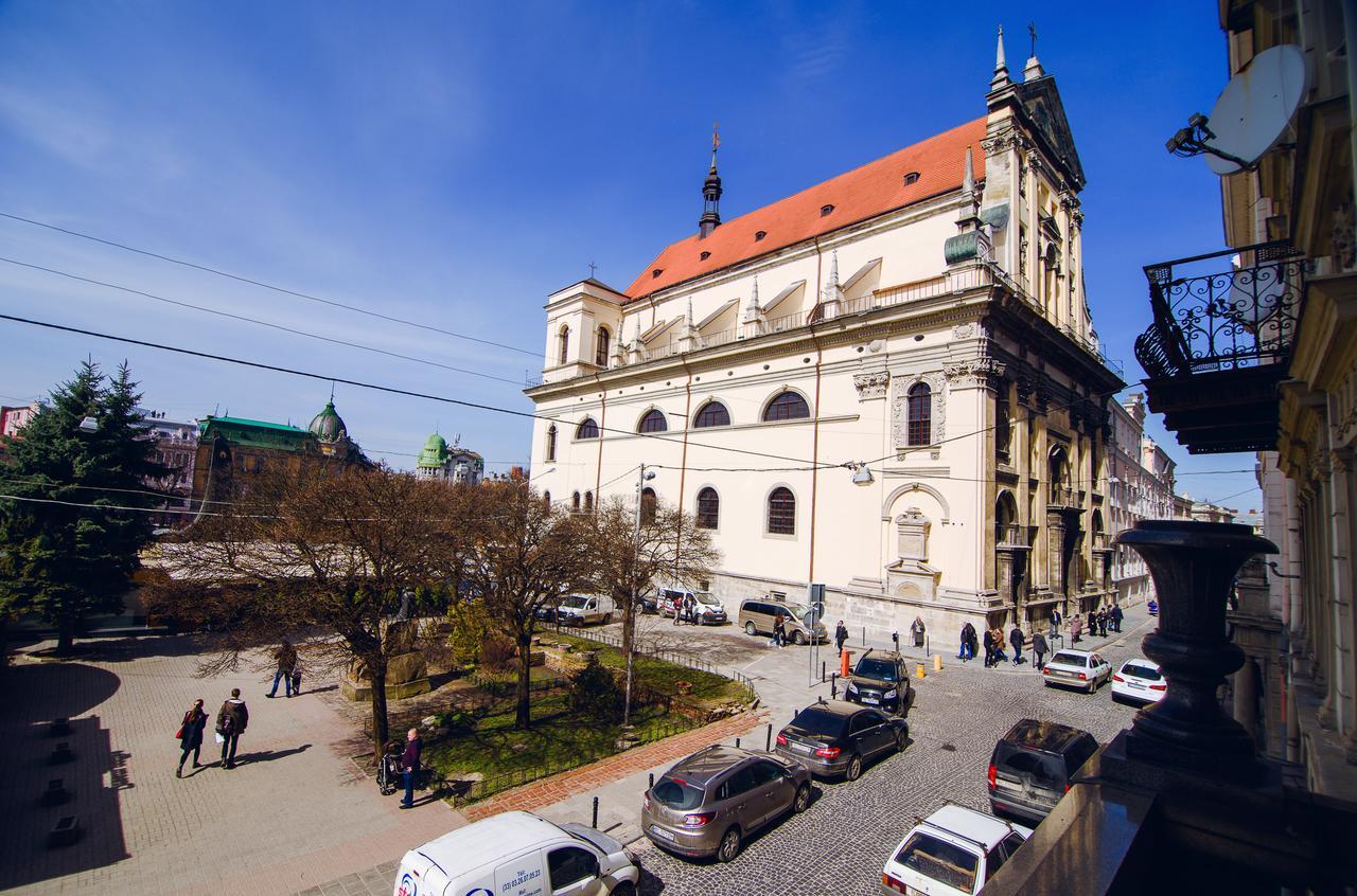 Cossacks Hostel Lviv Dış mekan fotoğraf