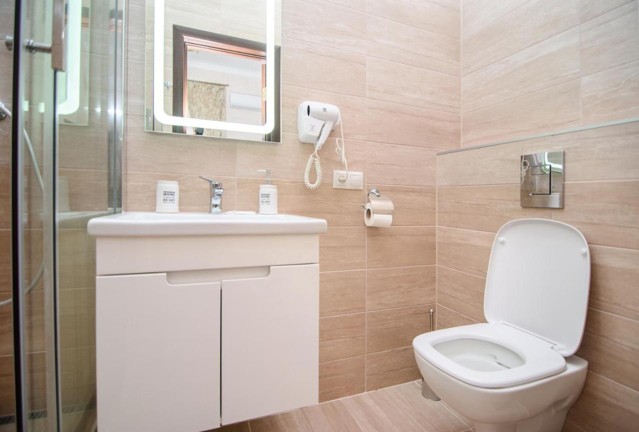 Cossacks Hostel Lviv Dış mekan fotoğraf