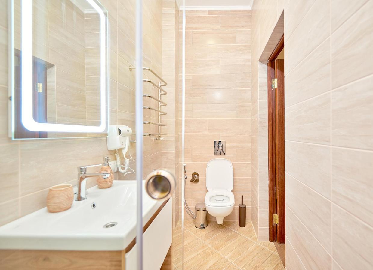 Cossacks Hostel Lviv Dış mekan fotoğraf